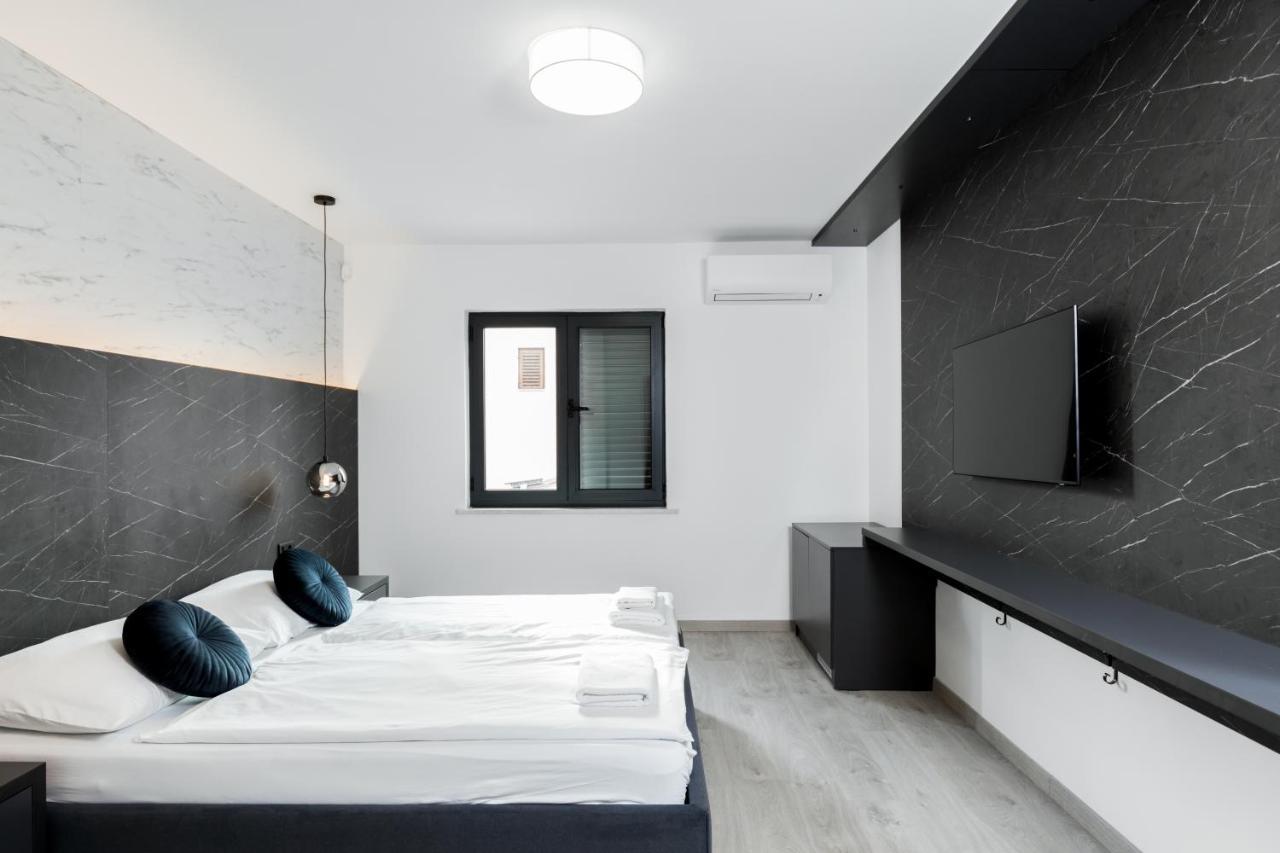 Boutique Suites Joyce Medulin With Free Parking Buitenkant foto