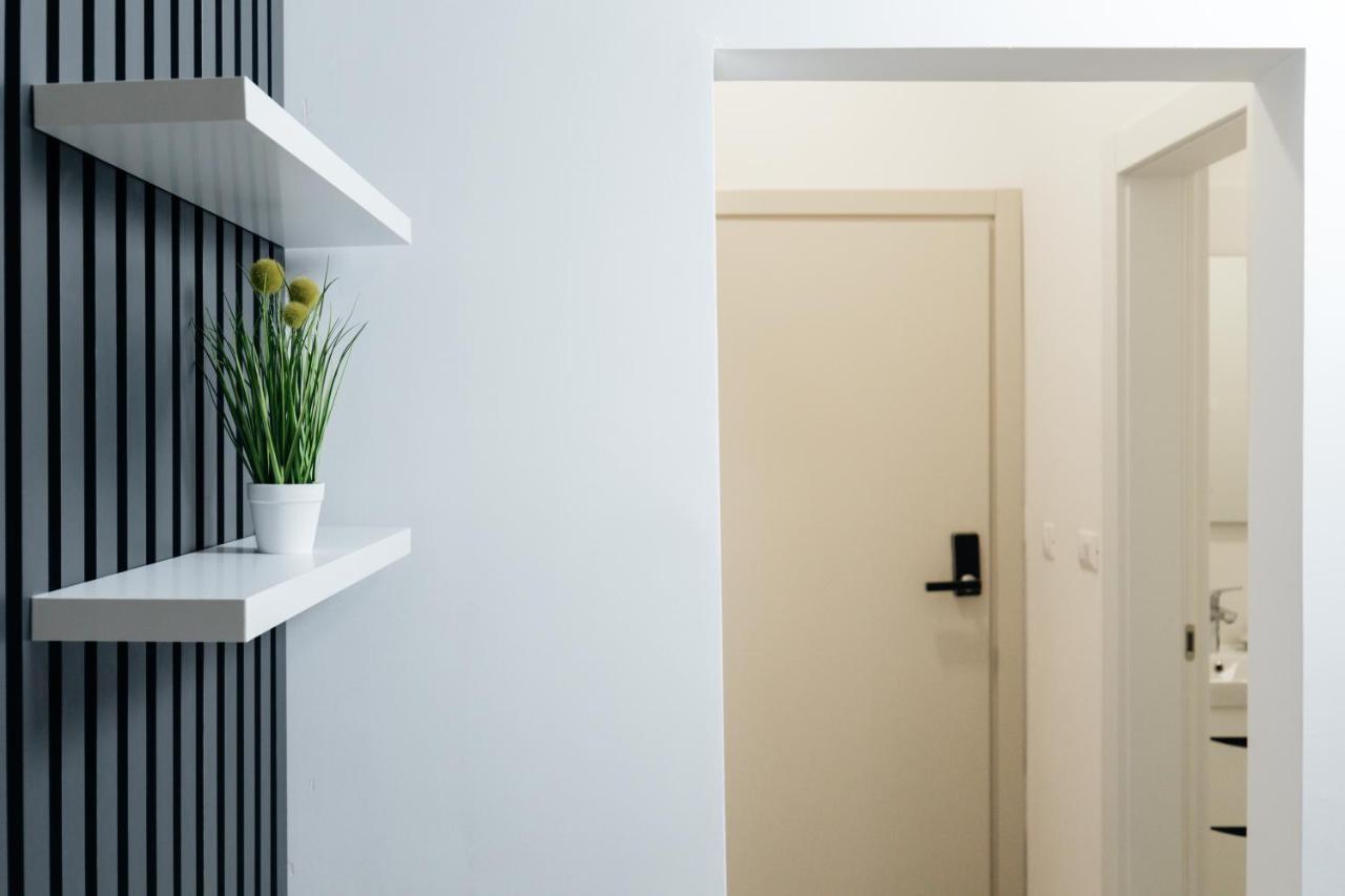 Boutique Suites Joyce Medulin With Free Parking Buitenkant foto