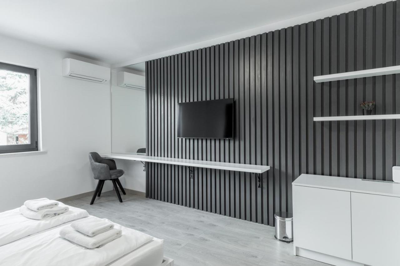 Boutique Suites Joyce Medulin With Free Parking Buitenkant foto