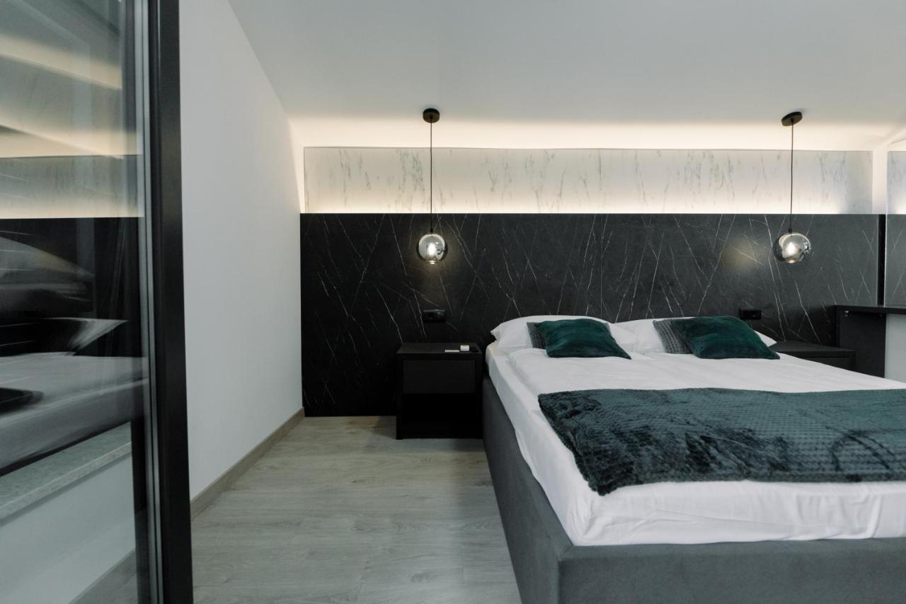 Boutique Suites Joyce Medulin With Free Parking Buitenkant foto