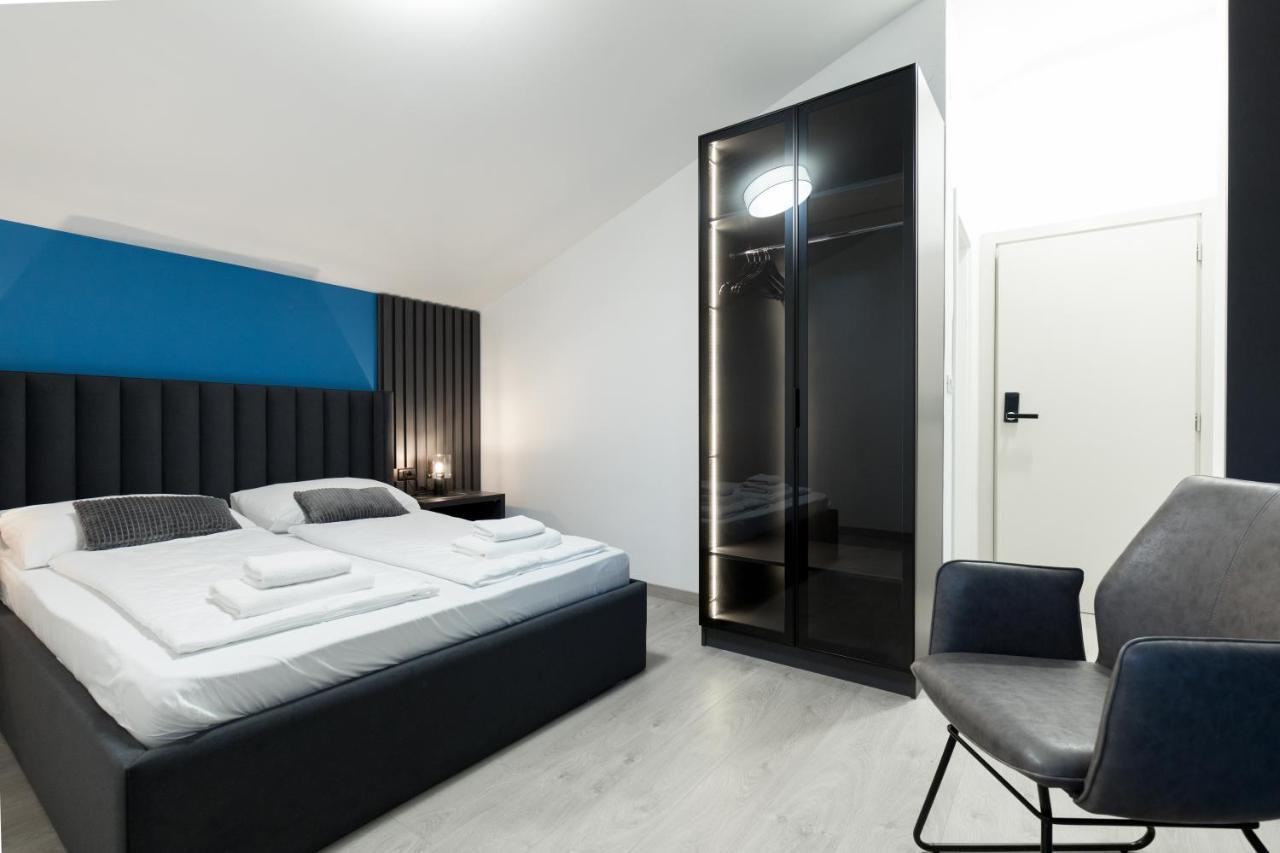 Boutique Suites Joyce Medulin With Free Parking Buitenkant foto