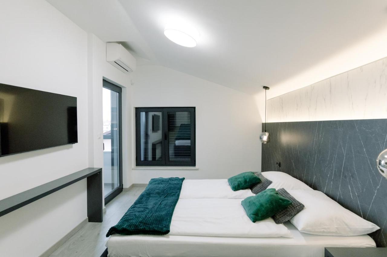 Boutique Suites Joyce Medulin With Free Parking Buitenkant foto